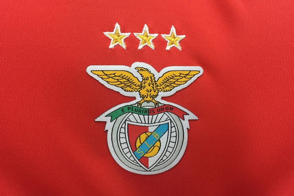the logo of Benfica on an official jersey on November 4, 2015 in Bangkok