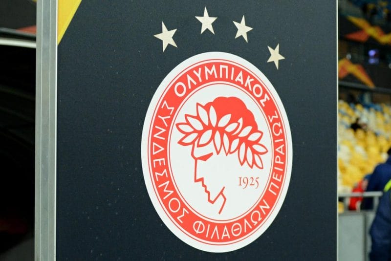 Official logo Olympiakos F.C. during the UEFA Europa League football match between FC Dynamo Kyiv and Olympiakos F.C. at the Olympic Stadium