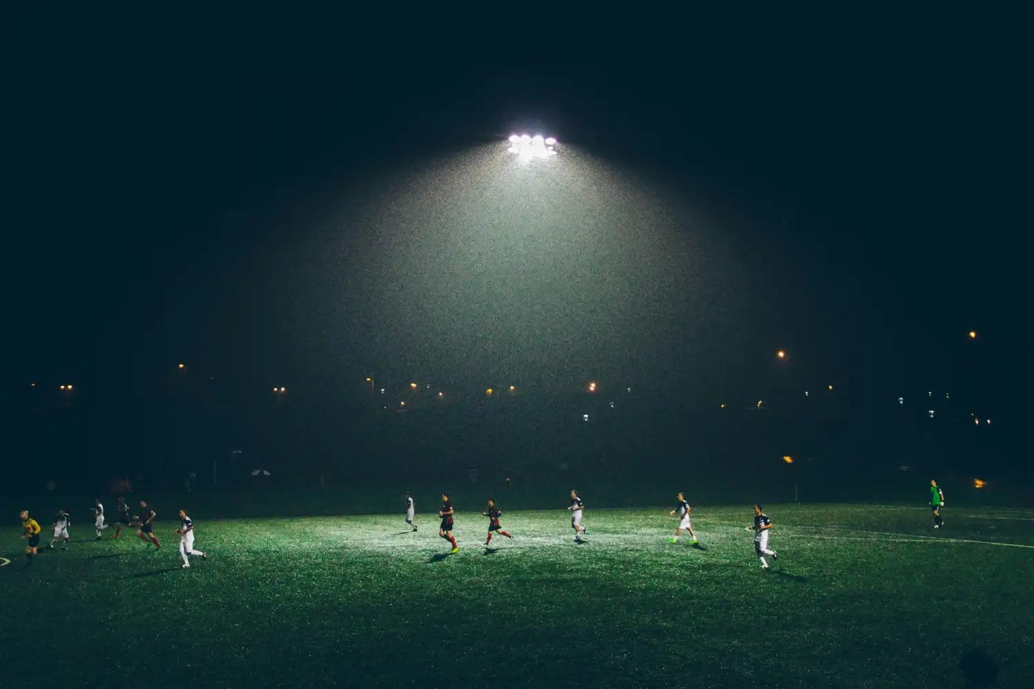 a football game at night